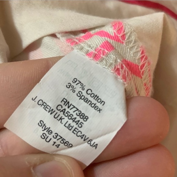 NWOT! Gorgeous SHORTS - neon tiki print with front and back pockets! Womens 4 - Picture 9 of 10